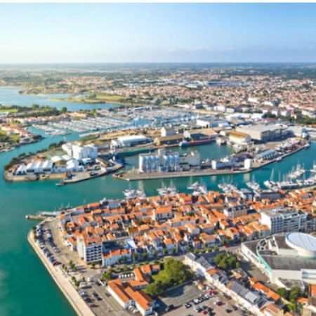 Pretty And Bright Studio With View On The Harbor Les Sables-d'Olonne Exterior photo