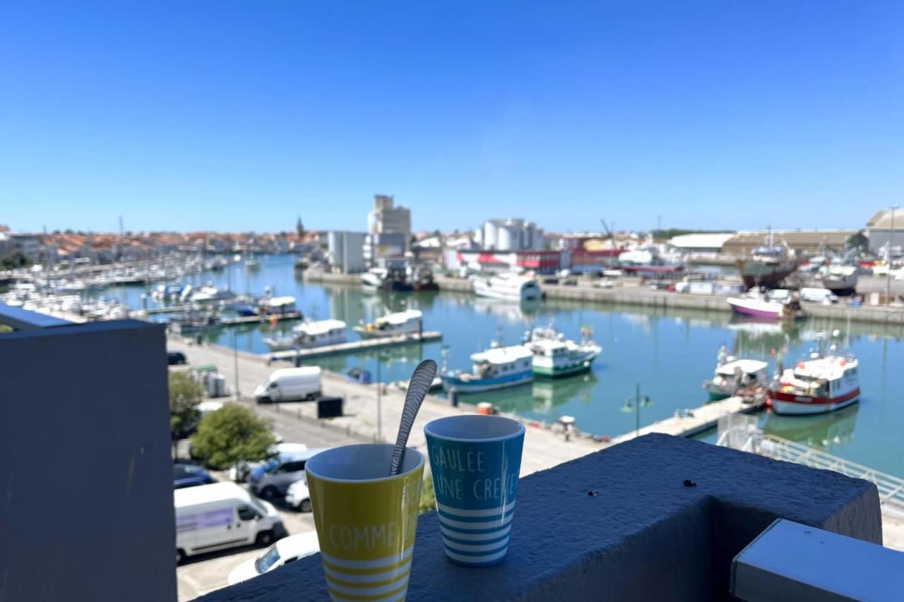 Pretty And Bright Studio With View On The Harbor Les Sables-d'Olonne Exterior photo